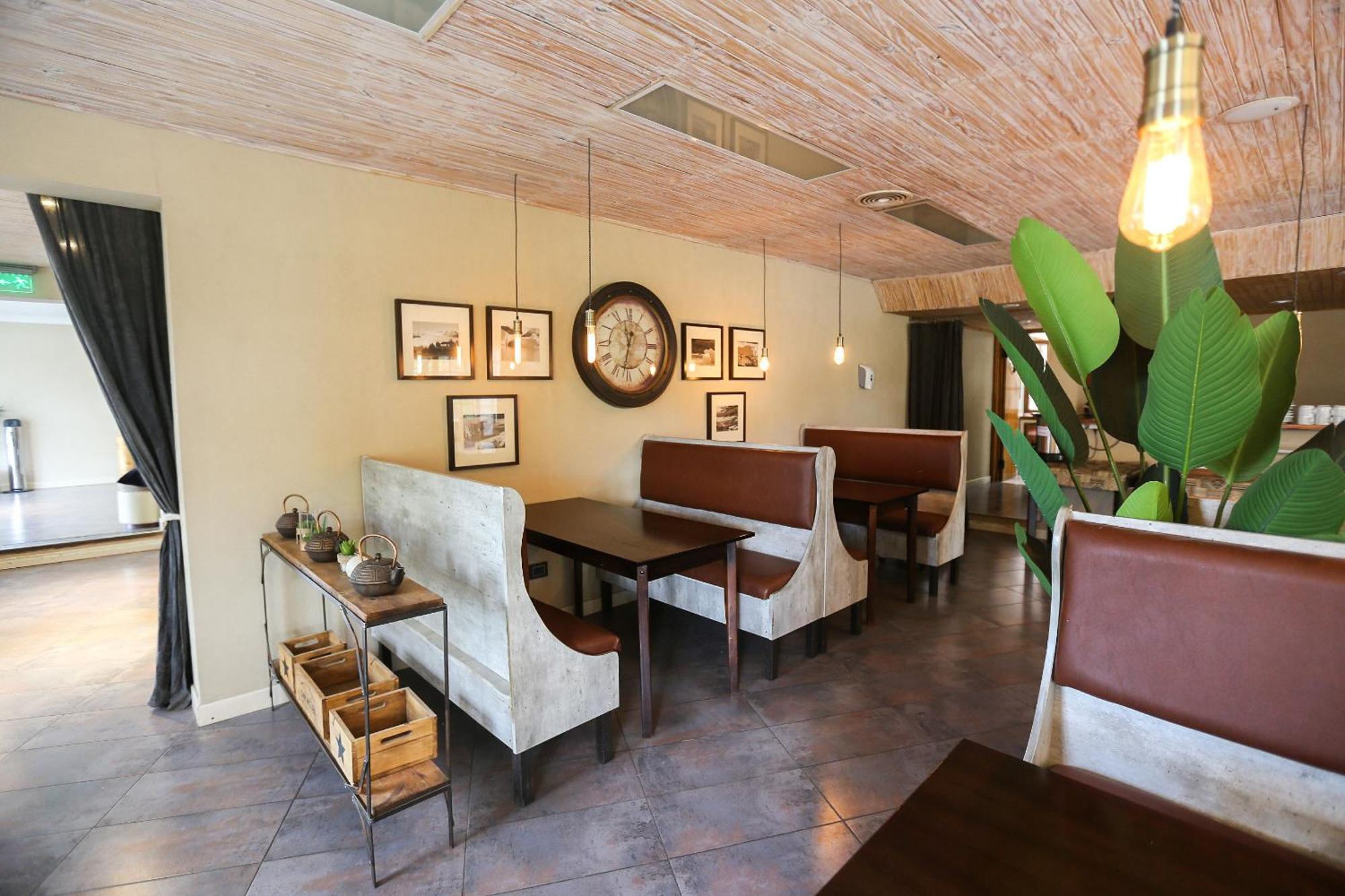 Hotel Bahia Redonda